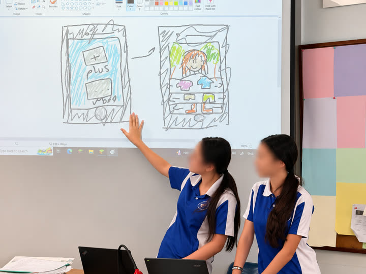 Students presenting their projects.