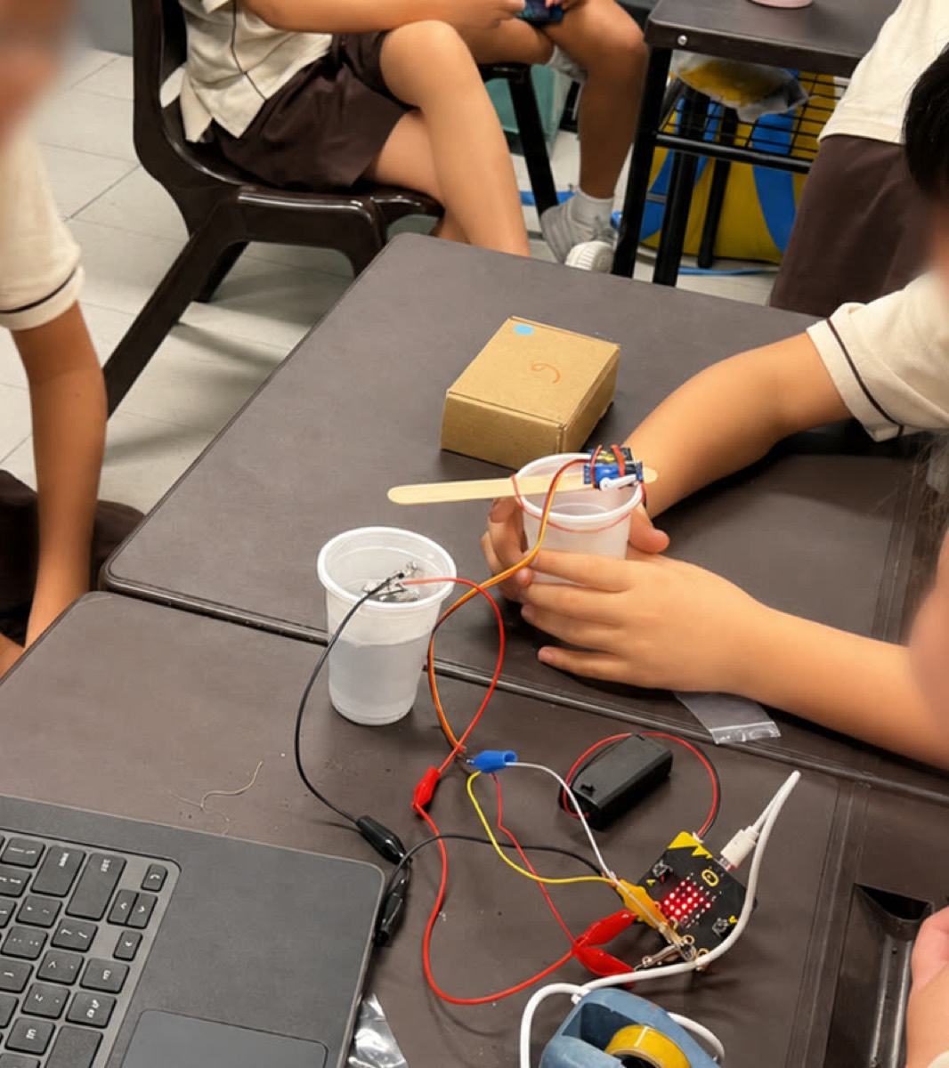 The same builds running in a classroom setting.